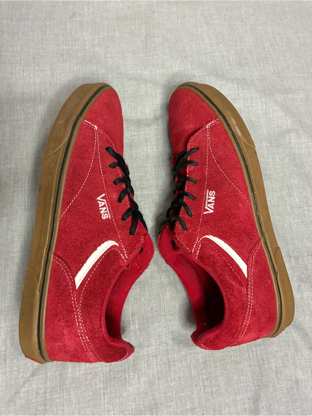 Vans Seldon Red Suede Low-Top Sneakers with Gum Sole Size 11 - Picture 5 of 10